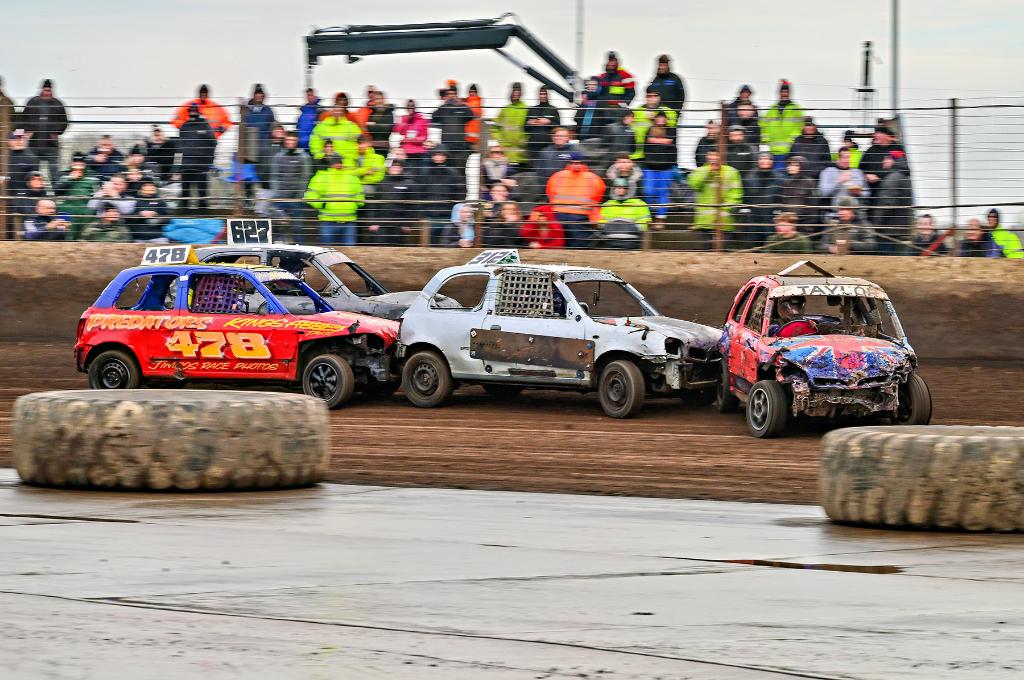 Trackstar Racing | News | Be the headline sponsor for the Unlimited Banger East Anglian Final 