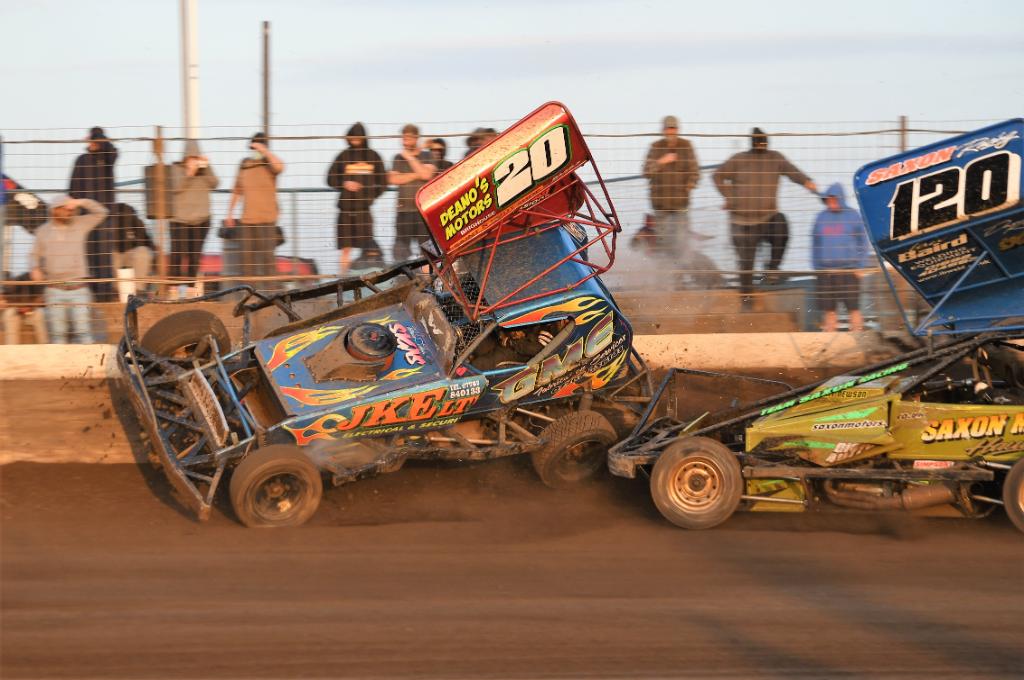 Trackstar Racing | Archive News | Want a go in a 1300 Stock Car 